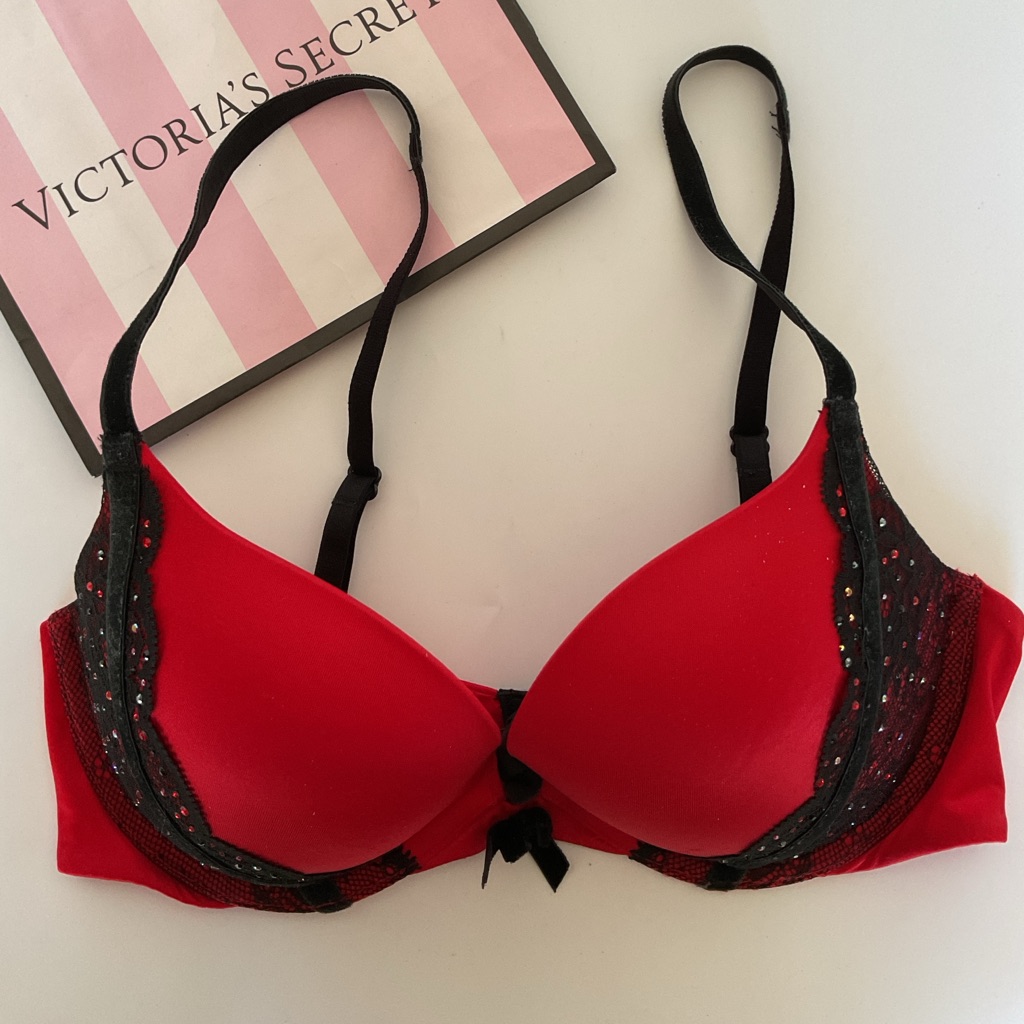 Victorias Secret Very Sexy Push Up Bra Size 34c
